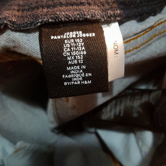 Plain jeans with grey waist. - Picture 3 of 3